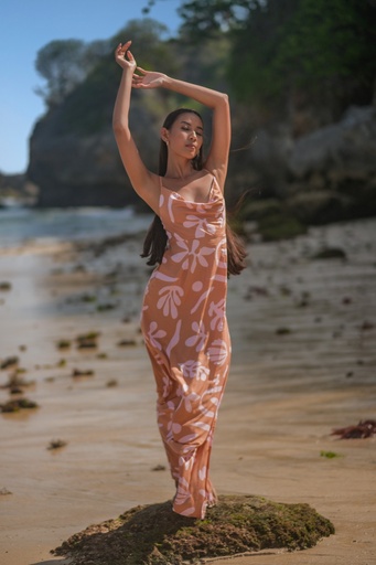 Ava Long